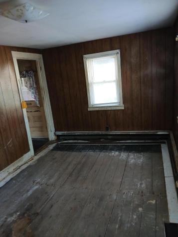 18 Lincoln Street Richmond ME 04357