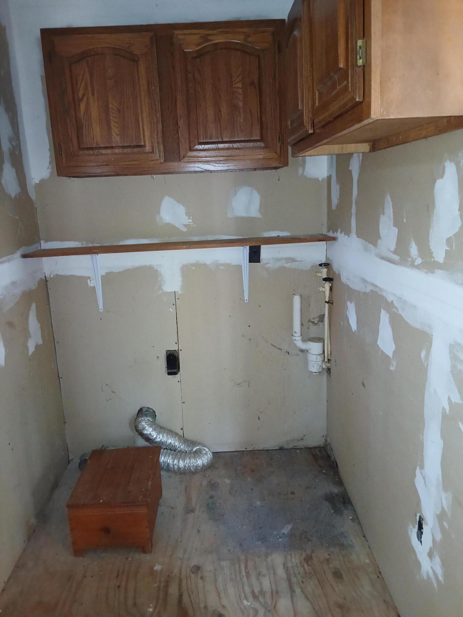 18 Lincoln Street Richmond ME 04357