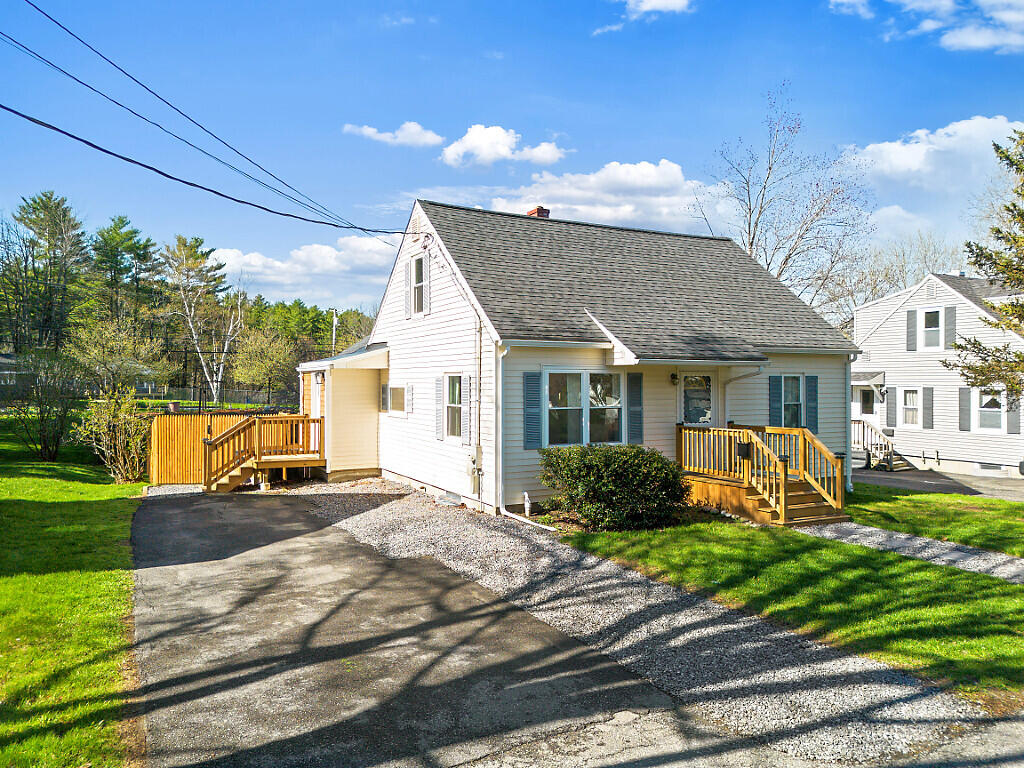 74 Newland Avenue Augusta ME 04330