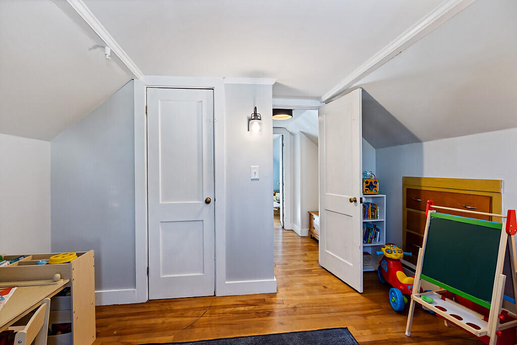 74 Newland Avenue Augusta ME 04330