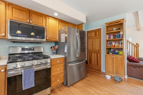 11 Hovey Lane Brunswick ME 04011