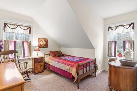11 Hovey Lane Brunswick ME 04011