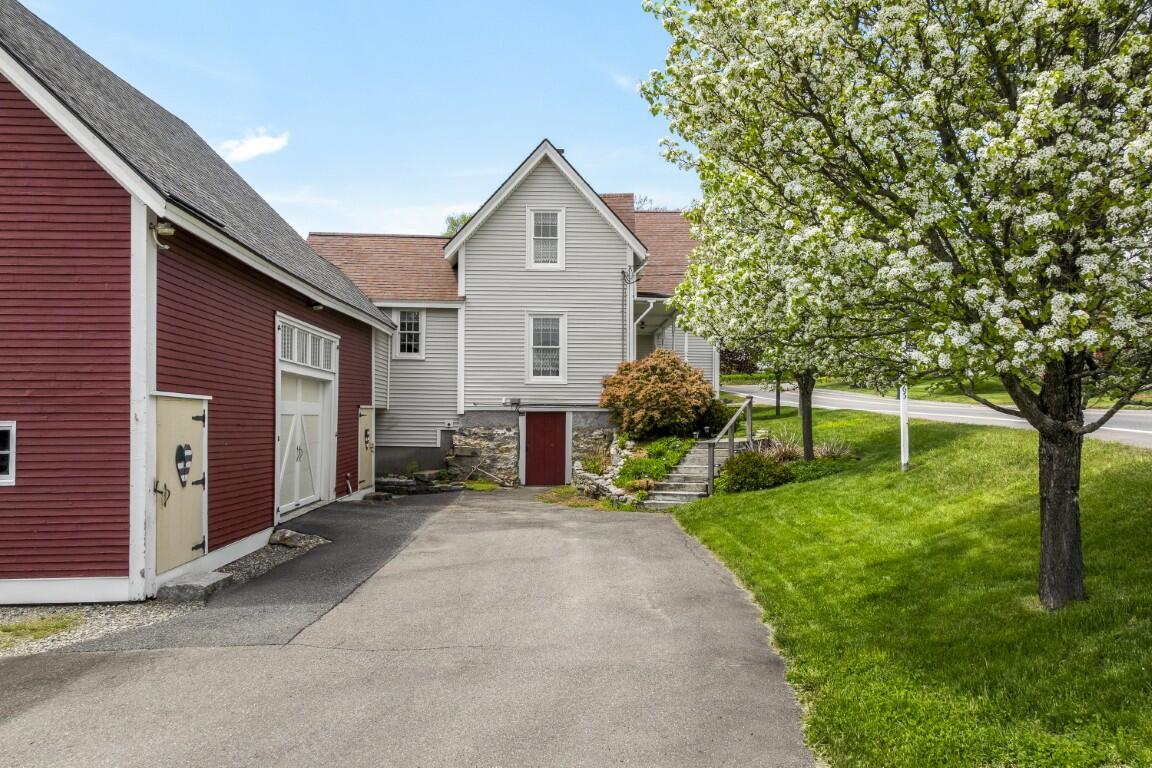 165 Ocean Point Road Boothbay ME 04544