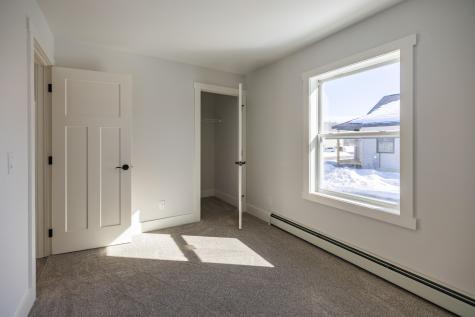 17 Streamside Drive Auburn ME 04210