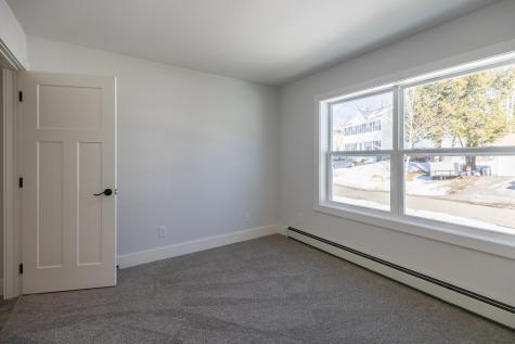 17 Streamside Drive Auburn ME 04210