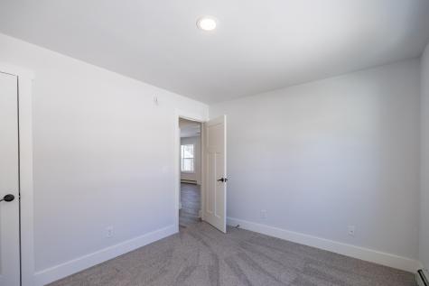 17 Streamside Drive Auburn ME 04210