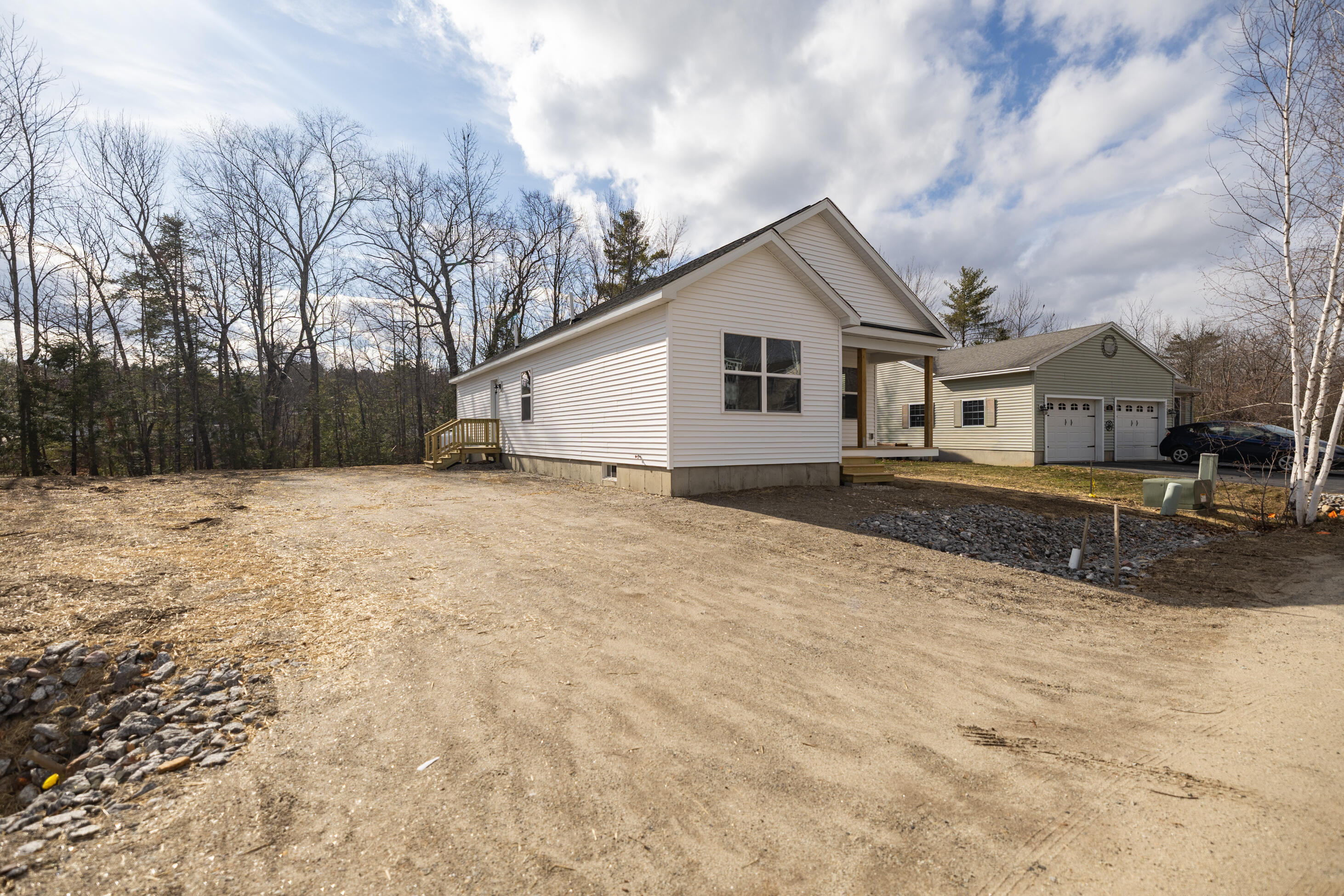 17 Streamside Drive Auburn ME 04210