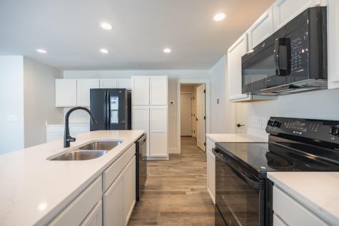 17 Streamside Drive Auburn ME 04210