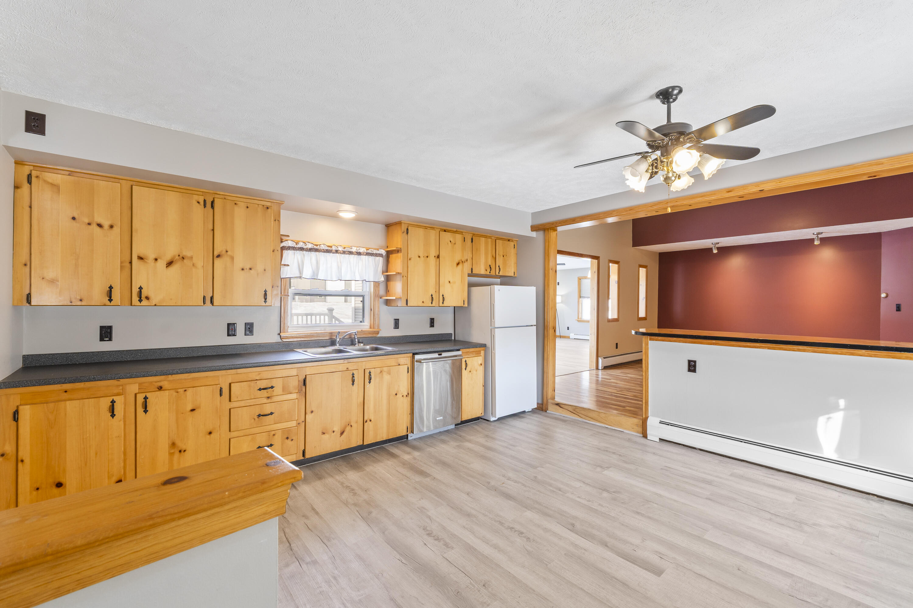 823 Washington Street N Auburn ME 04210