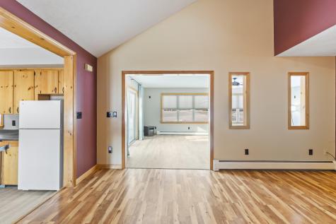 823 Washington Street N Auburn ME 04210