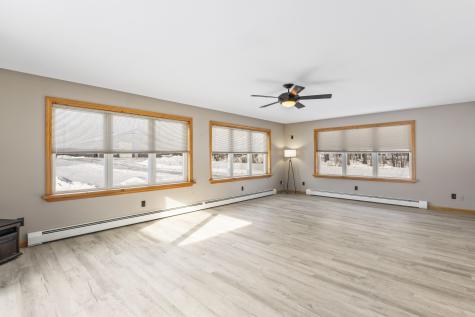 823 Washington Street N Auburn ME 04210