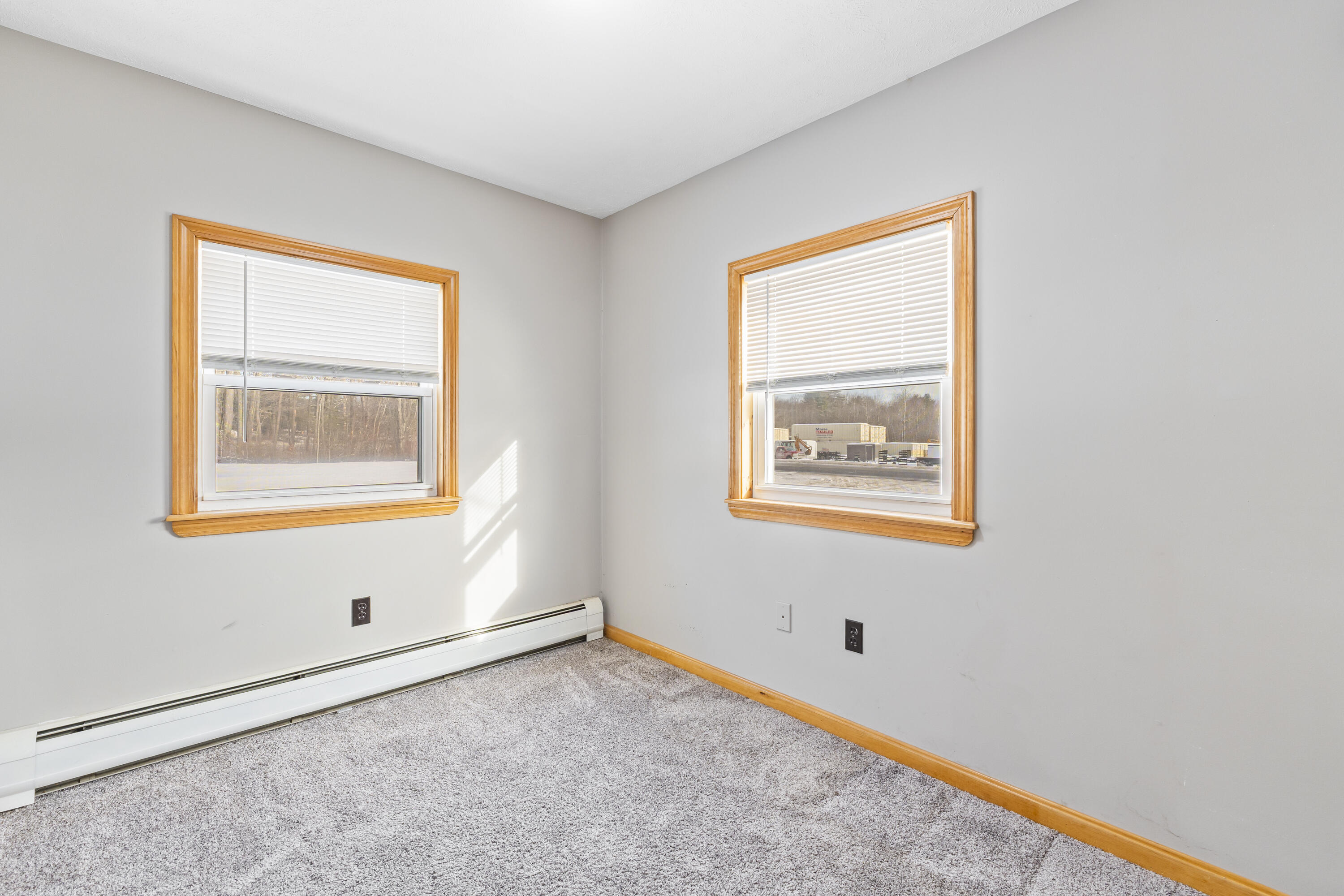 823 Washington Street N Auburn ME 04210