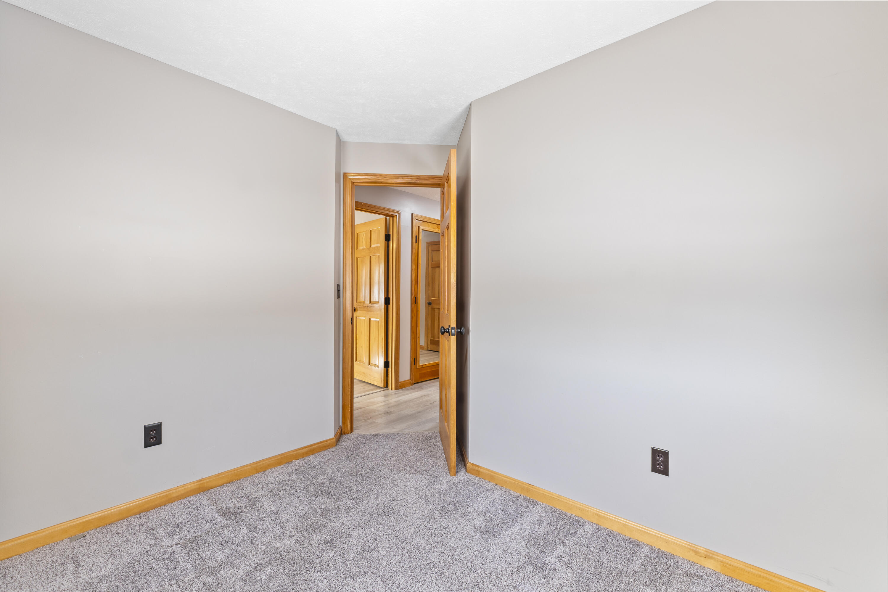 823 Washington Street N Auburn ME 04210