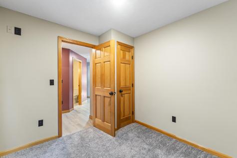 823 Washington Street N Auburn ME 04210