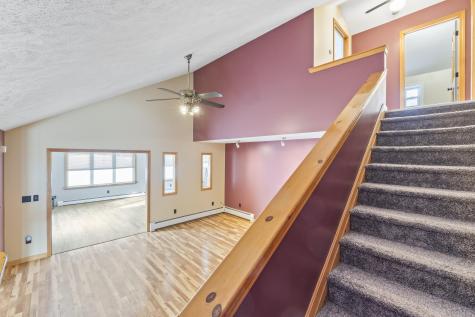 823 Washington Street N Auburn ME 04210