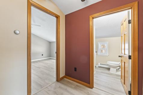 823 Washington Street N Auburn ME 04210