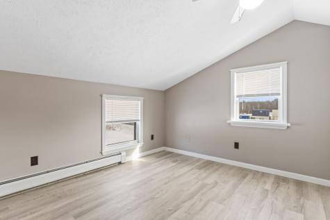 823 Washington Street N Auburn ME 04210