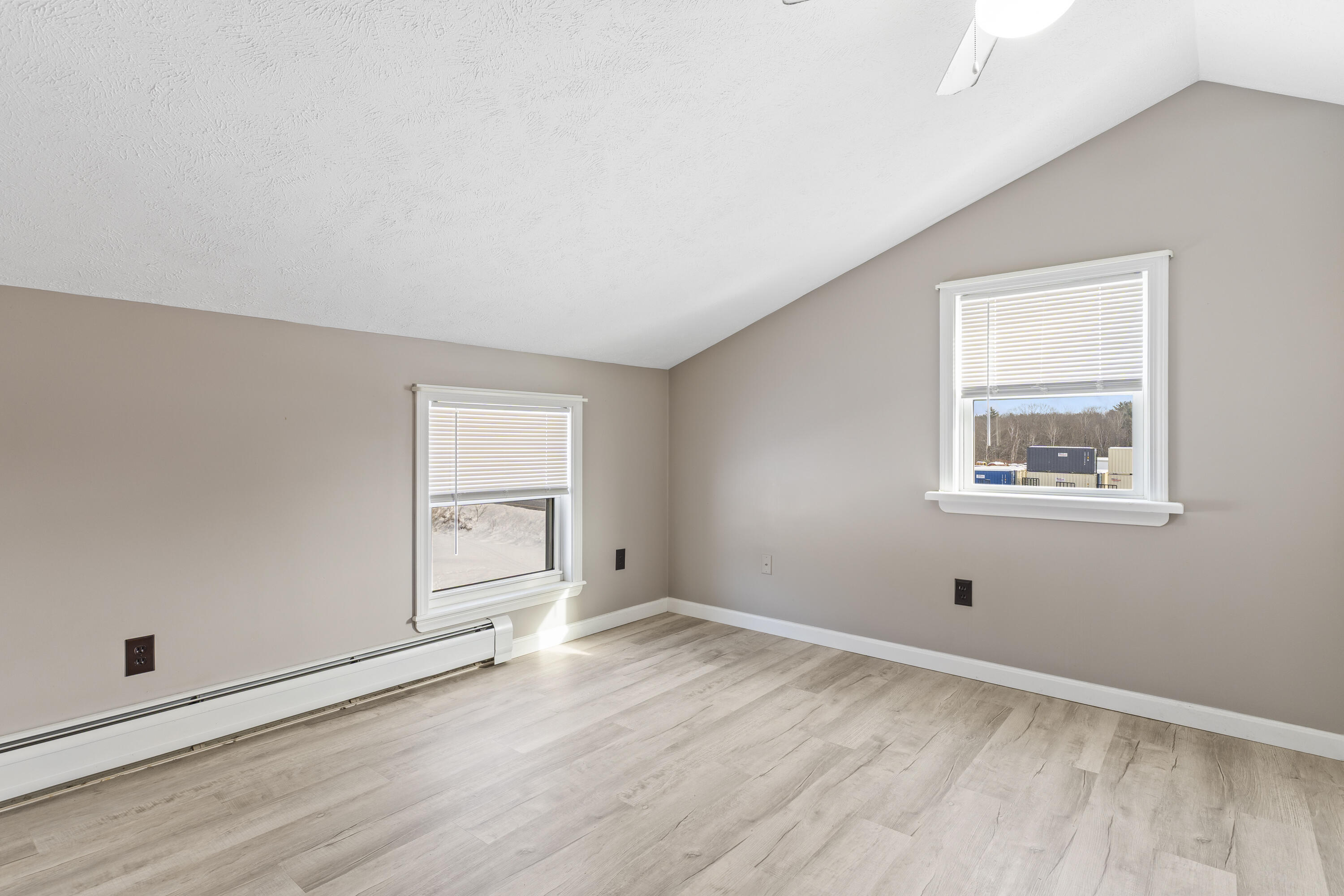 823 Washington Street N Auburn ME 04210