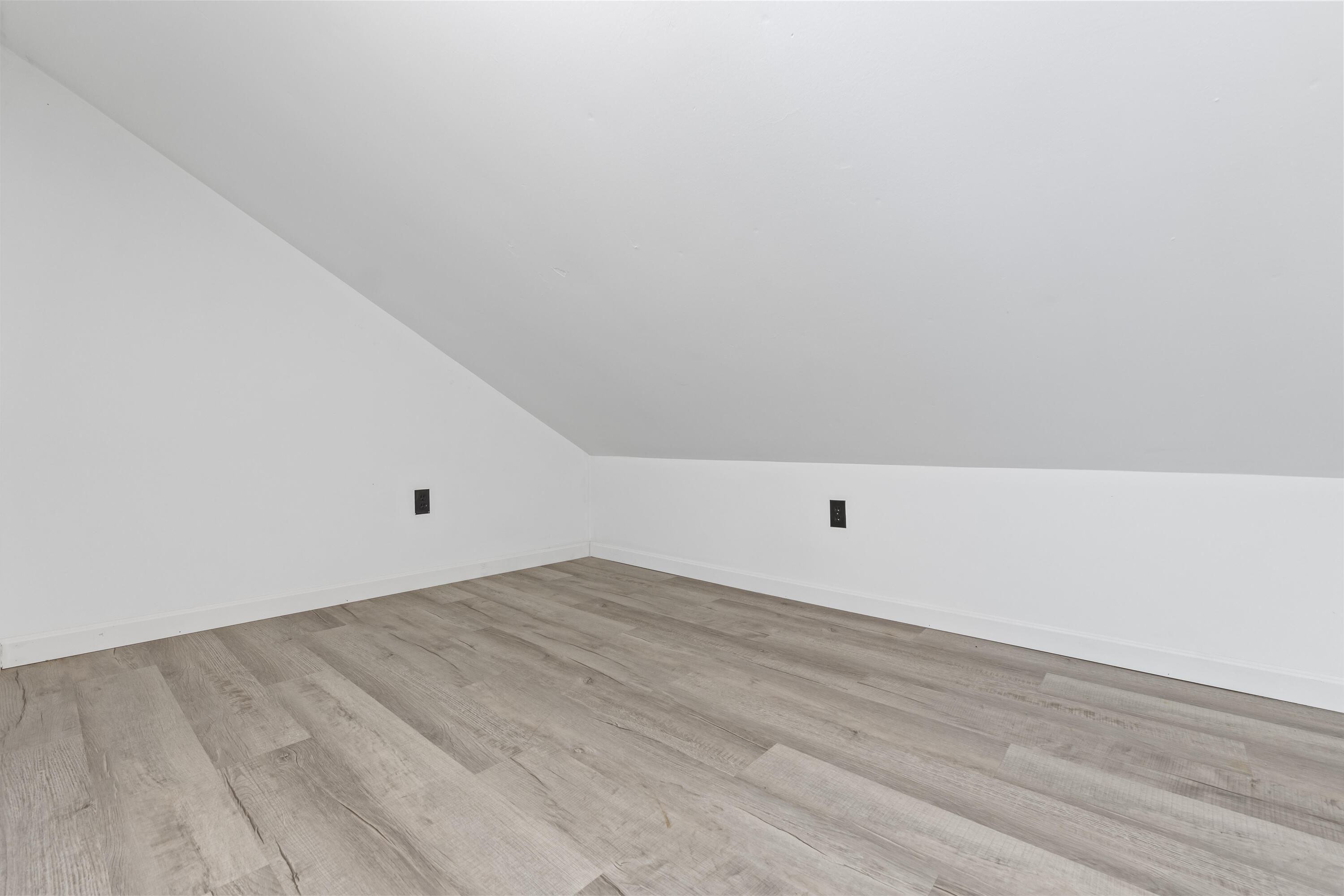 823 Washington Street N Auburn ME 04210