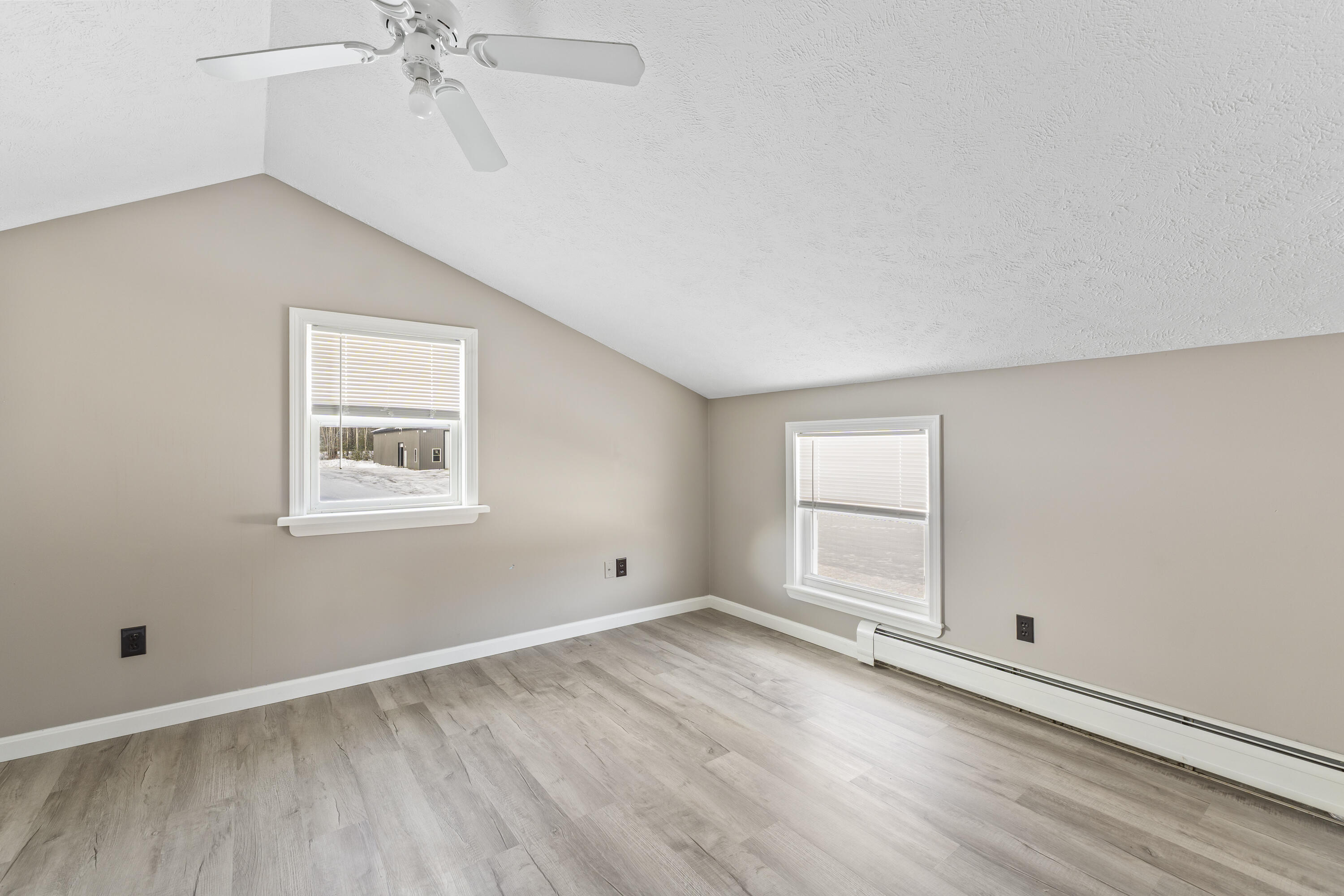 823 Washington Street N Auburn ME 04210