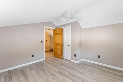 823 Washington Street N Auburn ME 04210