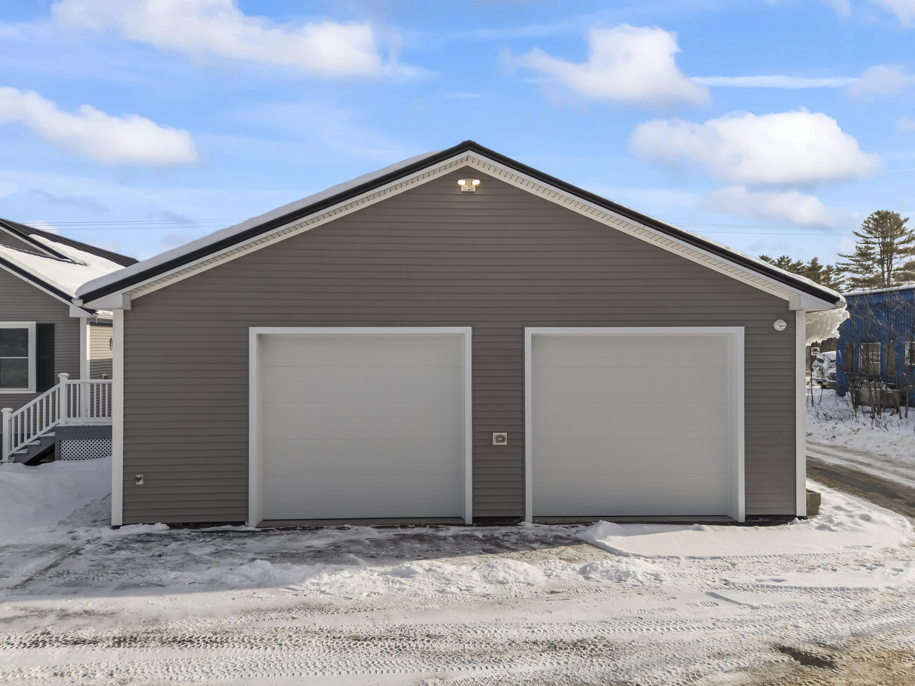 823 Washington Street N Auburn ME 04210