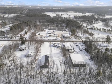 823 Washington Street N Auburn ME 04210