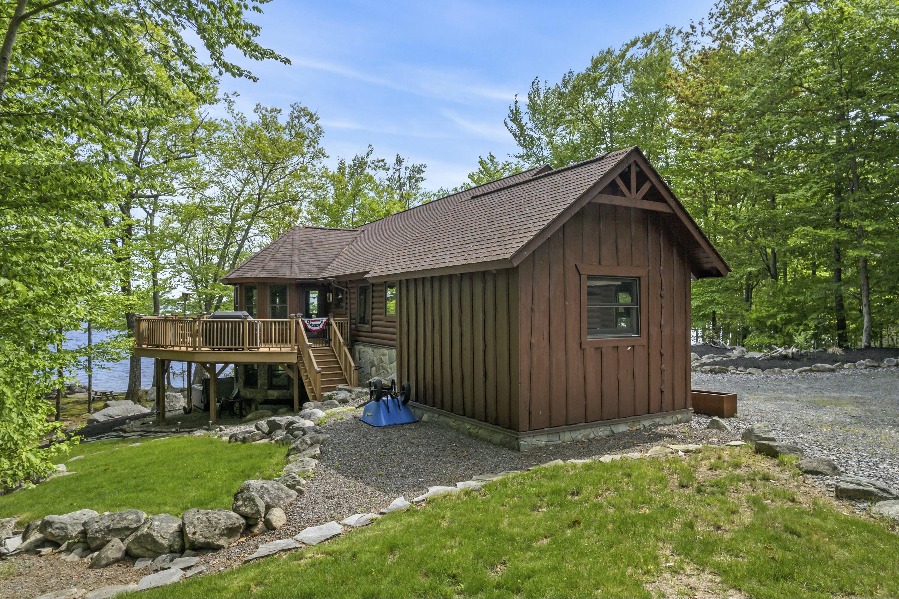 26/lot3037 Emerald Point Drive Frye Island ME 04071