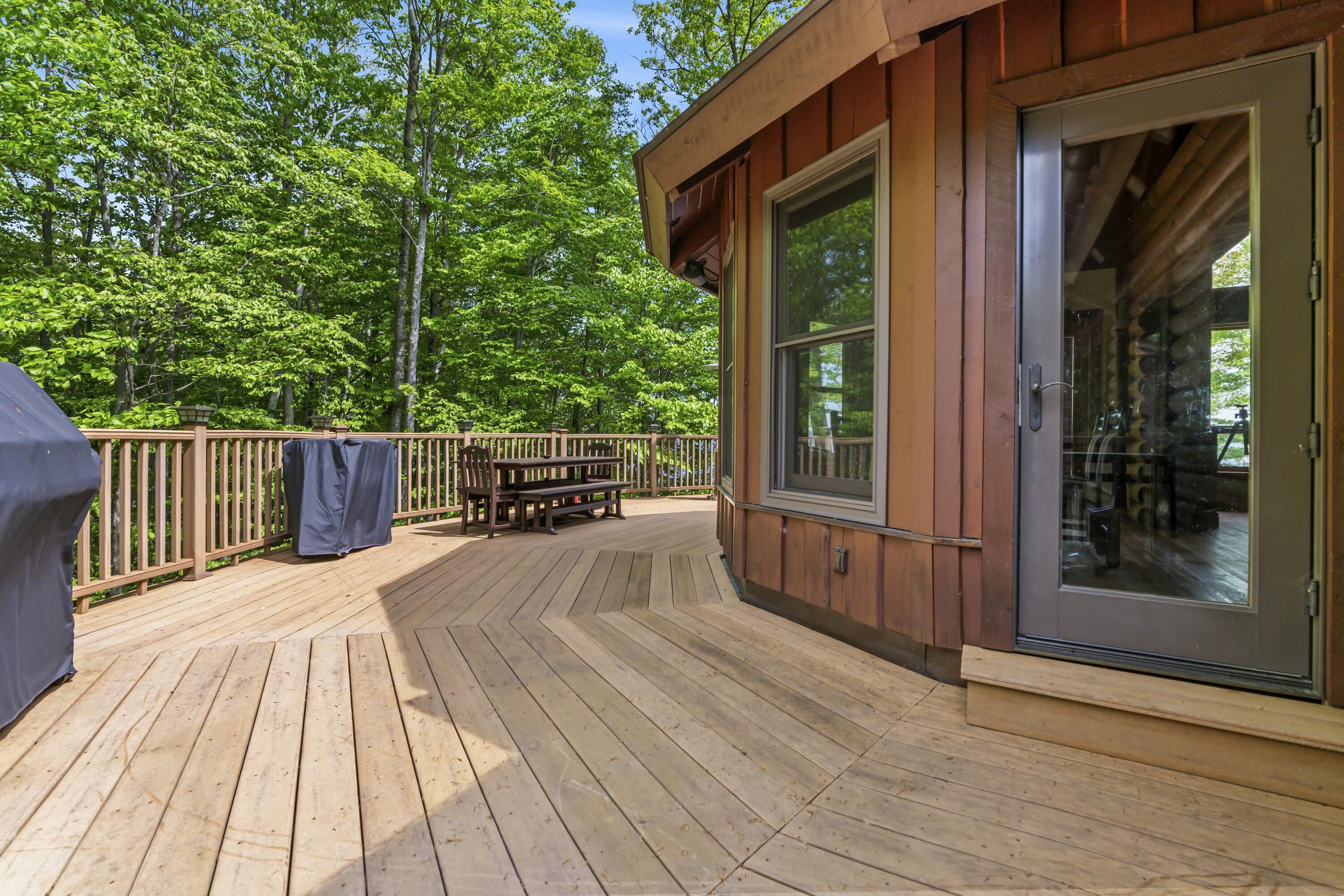 26/lot3037 Emerald Point Drive Frye Island ME 04071