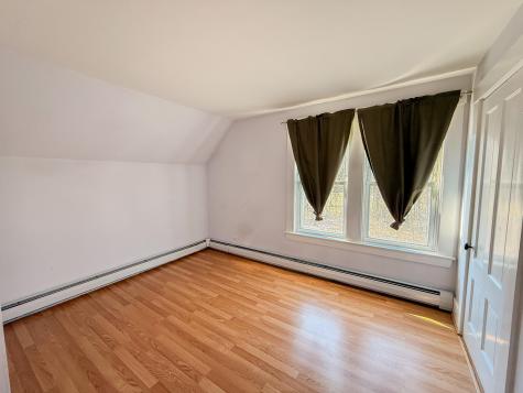 42 Old Farm Hill Auburn ME 04210