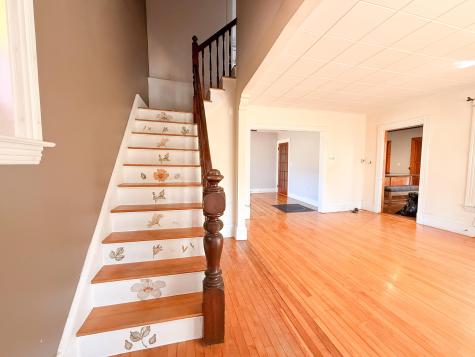42 Old Farm Hill Auburn ME 04210