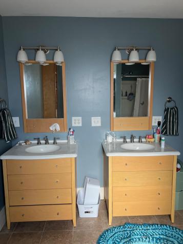 27 Swan Street Calais ME 04619