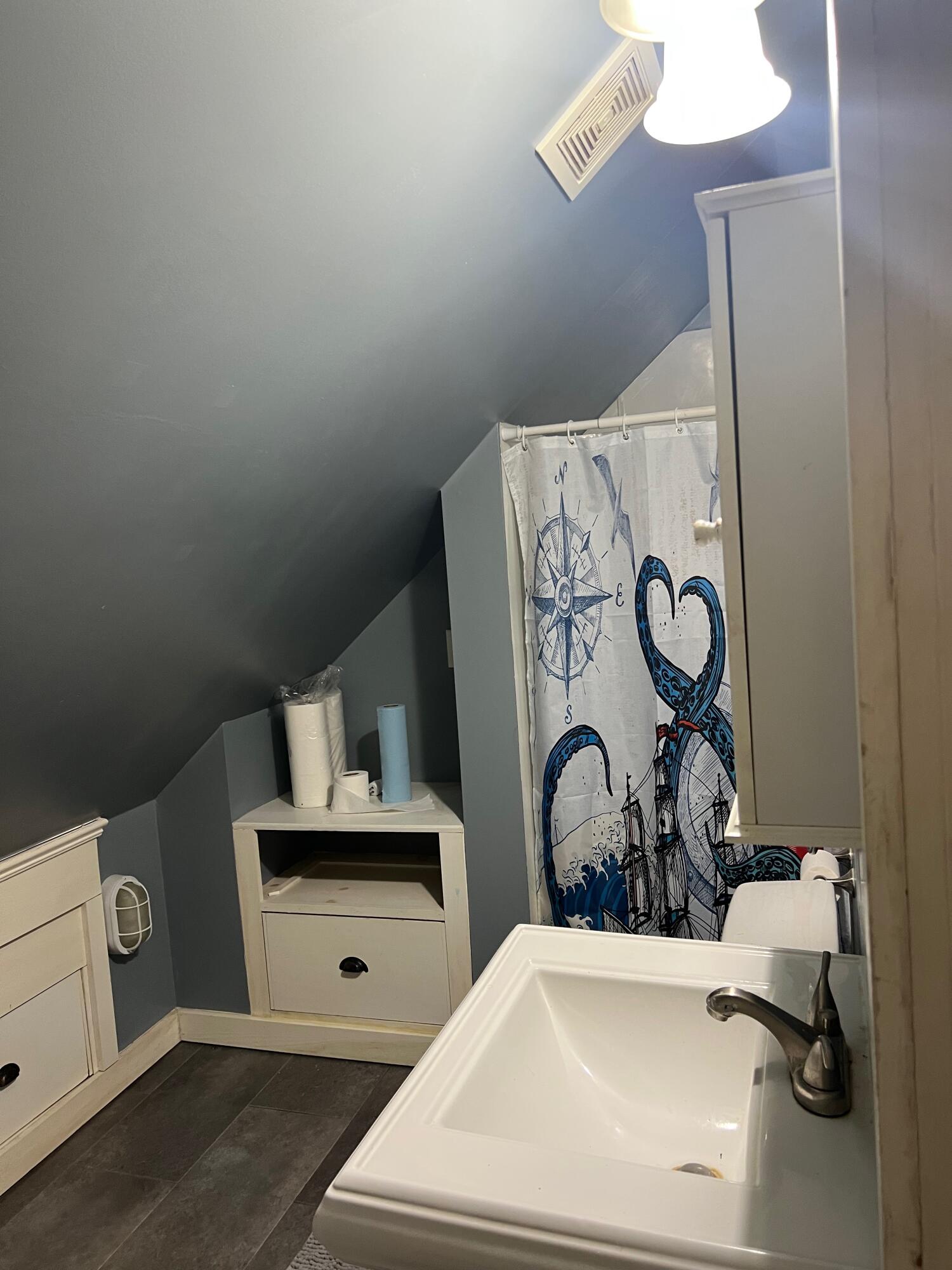 27 Swan Street Calais ME 04619