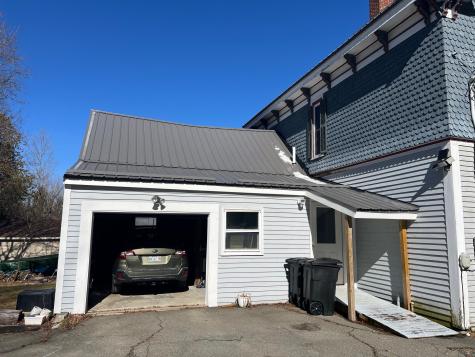 27 Swan Street Calais ME 04619