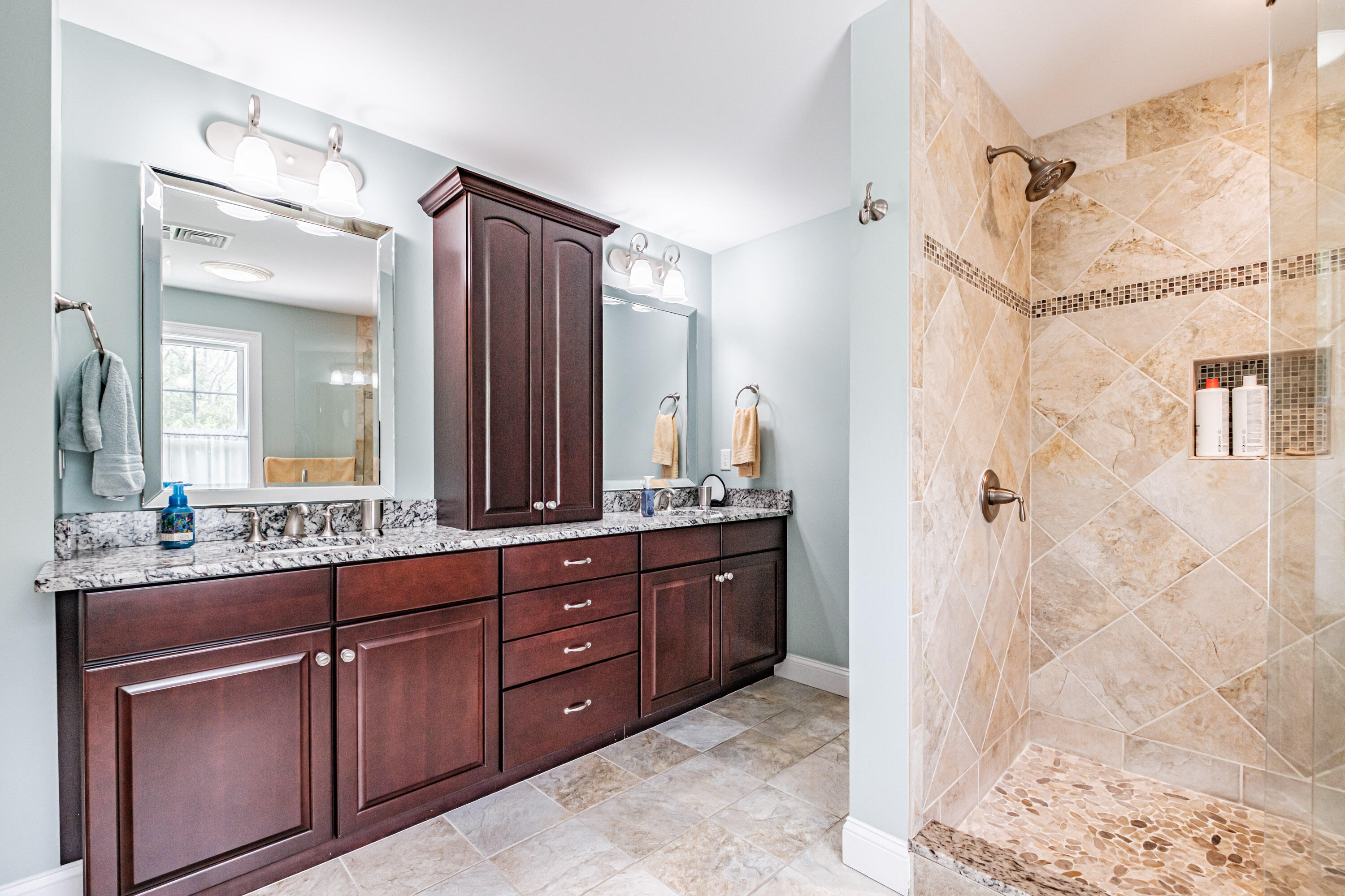 8 Red Barn Circle Scarborough ME 04074