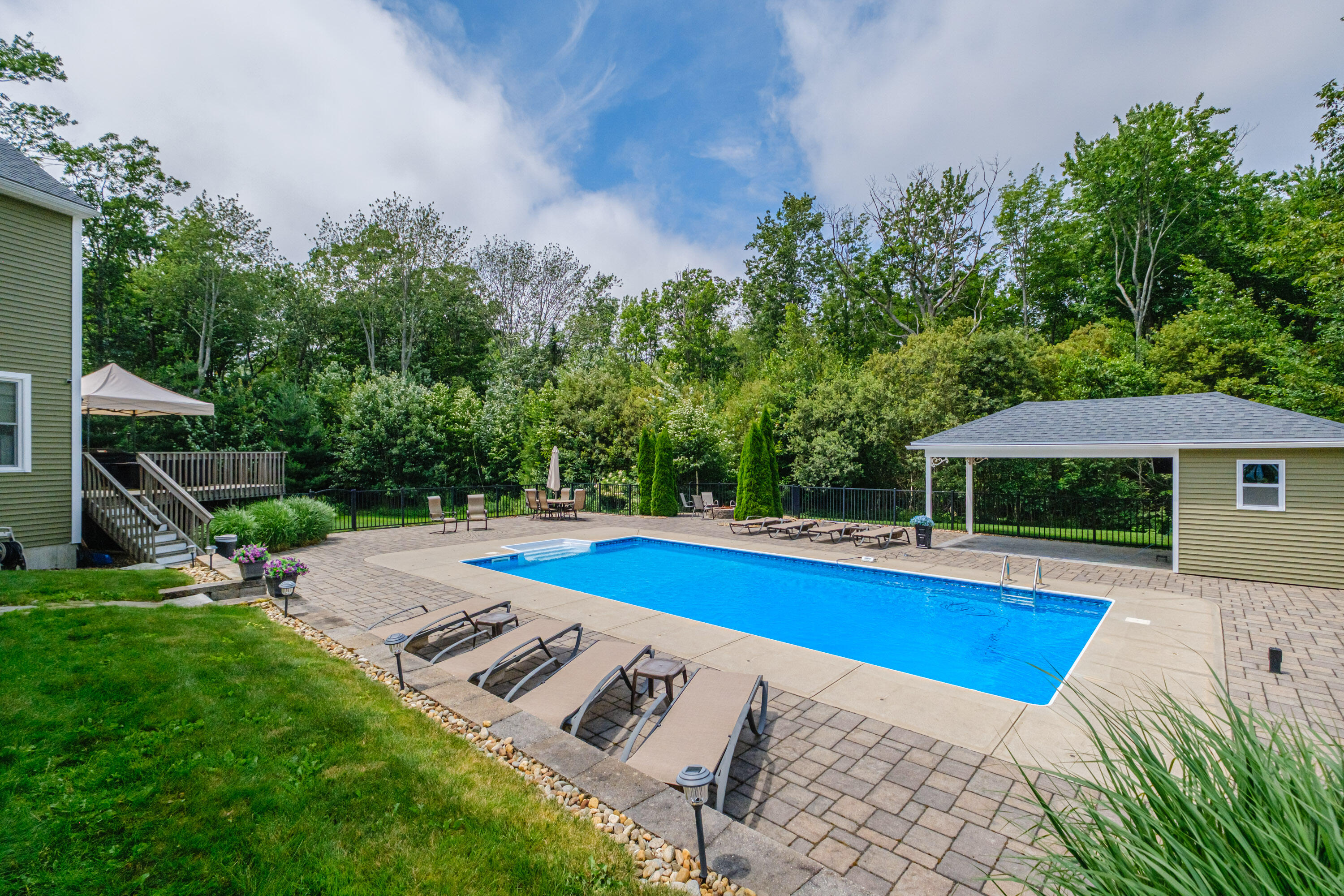 8 Red Barn Circle Scarborough ME 04074