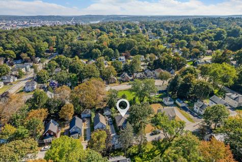 30 Hillsdale Street Auburn ME 04210