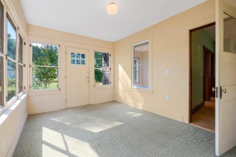 30 Hillsdale Street Auburn ME 04210
