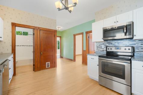 30 Hillsdale Street Auburn ME 04210