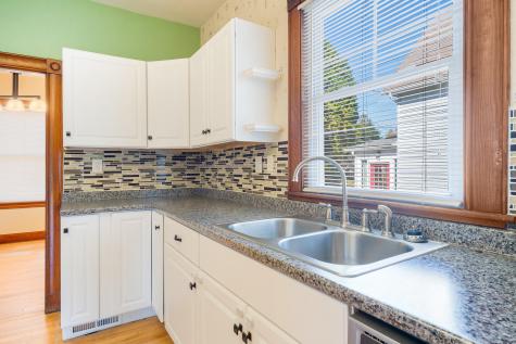 30 Hillsdale Street Auburn ME 04210