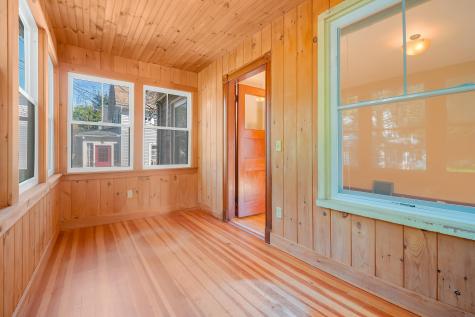 30 Hillsdale Street Auburn ME 04210