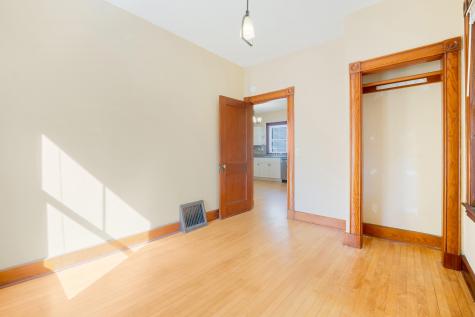 30 Hillsdale Street Auburn ME 04210