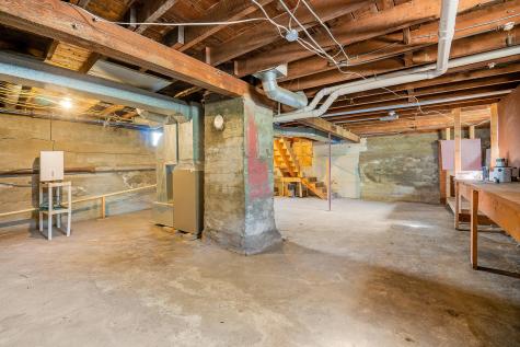 30 Hillsdale Street Auburn ME 04210