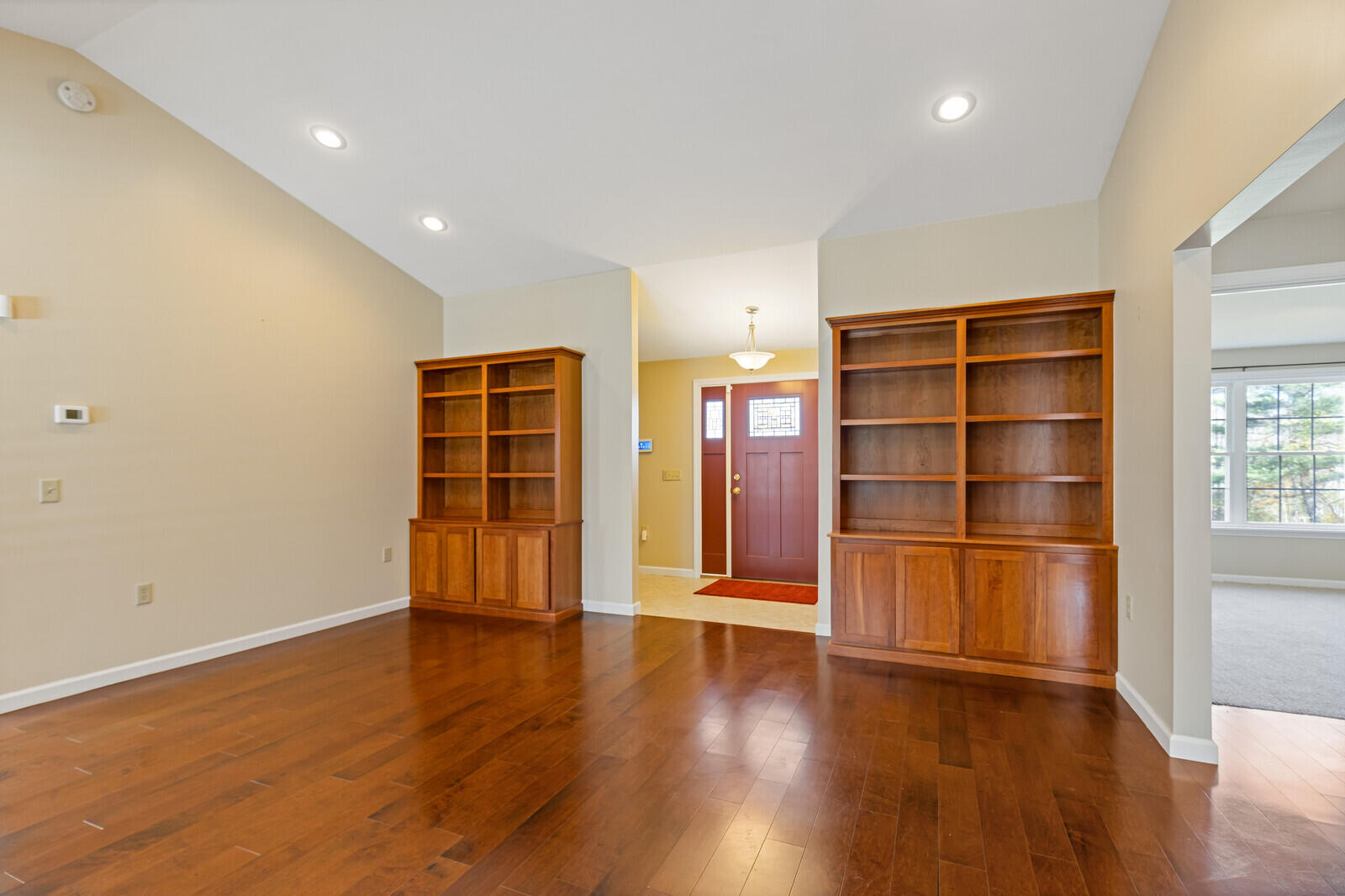 39 Knapp Lane China ME 04358