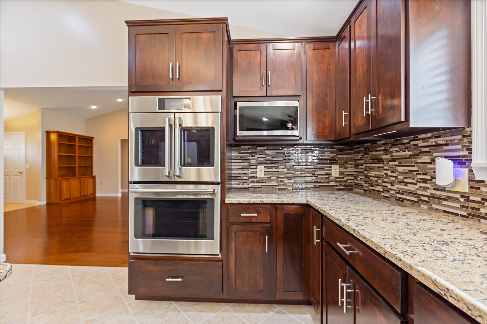 39 Knapp Lane China ME 04358