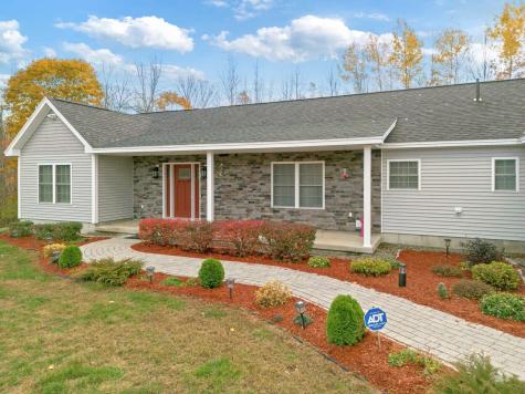 39 Knapp Lane China ME 04358