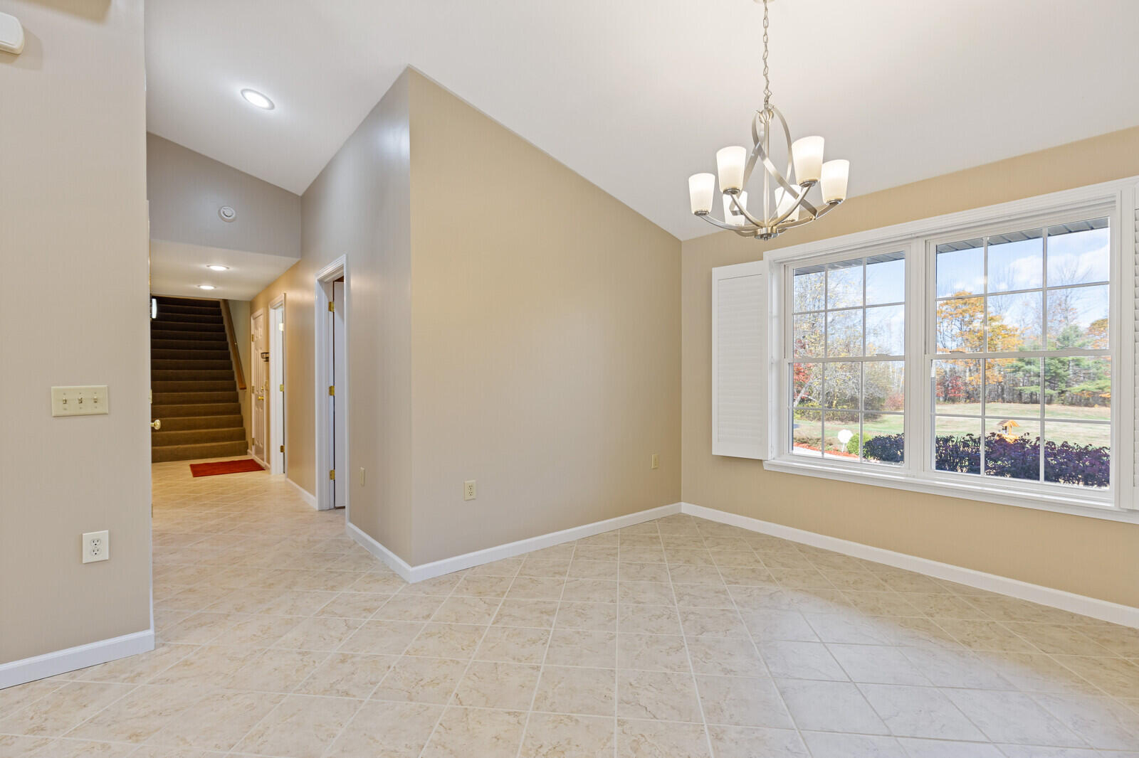 39 Knapp Lane China ME 04358