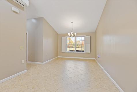 39 Knapp Lane China ME 04358