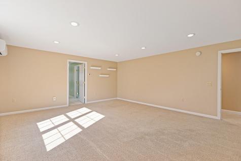 39 Knapp Lane China ME 04358