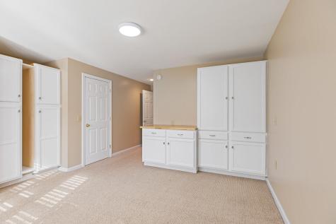 39 Knapp Lane China ME 04358